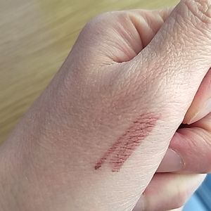 CHANEL Makeup - Chanel Lip Liner 05 Mordore' Nude CHANEL Makeup - Chanel Lip Liner 05 Mordore' Nude